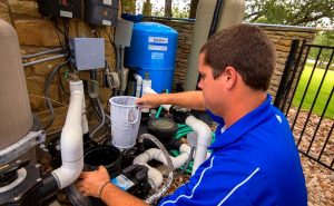 Baseino vandens filtro remontas ir keitimas